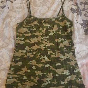 Camo tank